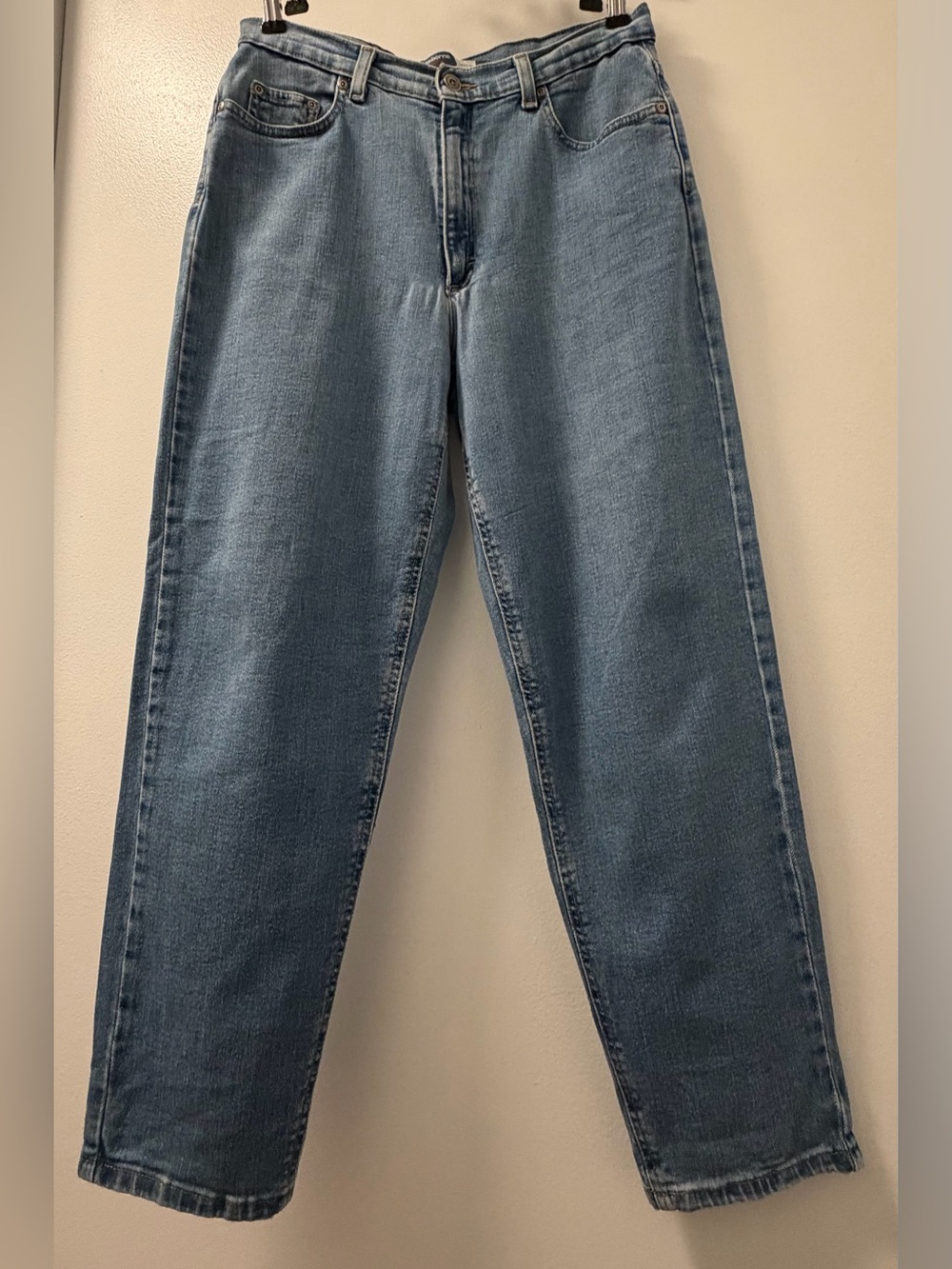 Liz Claiborne Lizwear Classic Fit Blue Stretch Jeans Size: Petite 14R